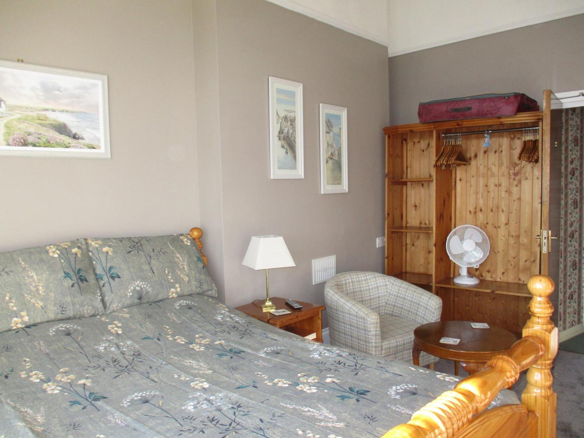 Ashwood Grange Bed & Breakfast 4*