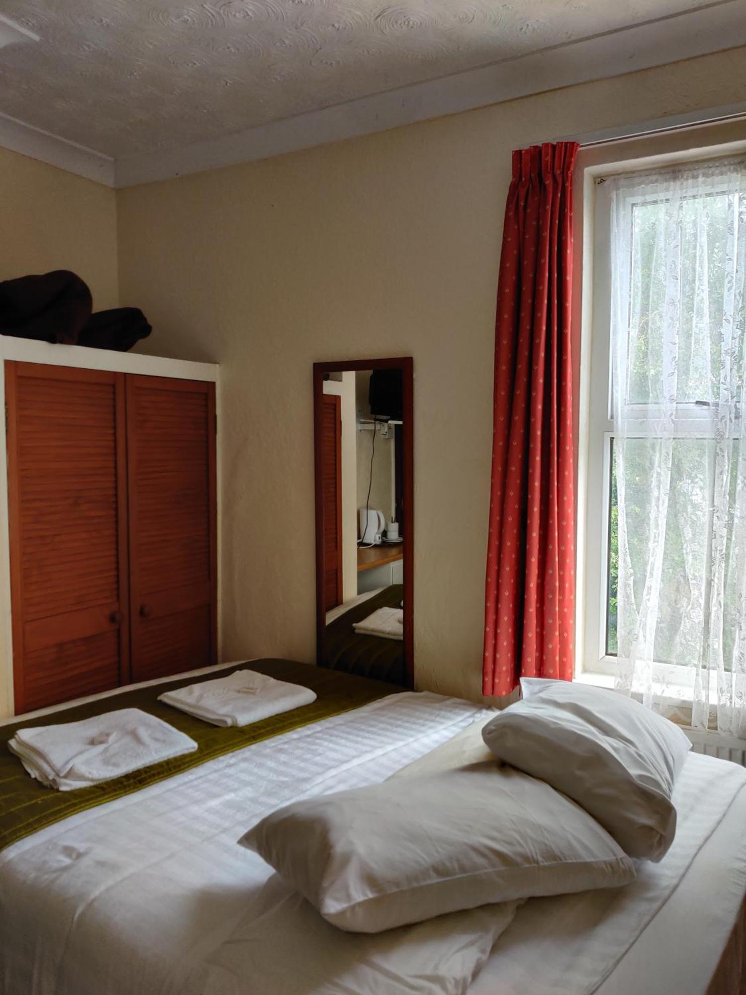 Hotel Inglewood Palm Hotel, Abbey Sands