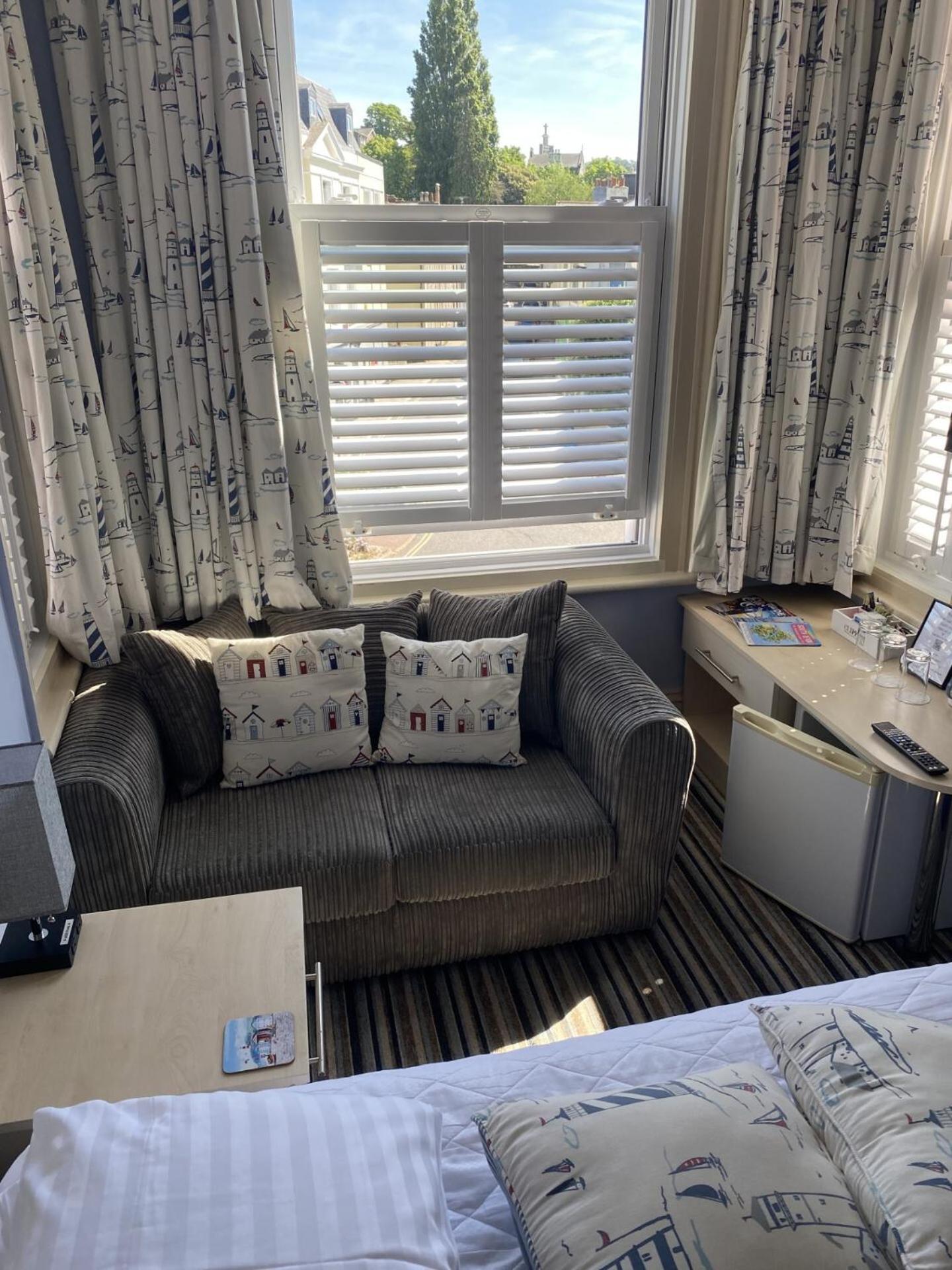 Guest house 74 Belgravia 4*