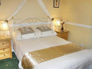 The Baytree - Exclusively For Adults Guest house