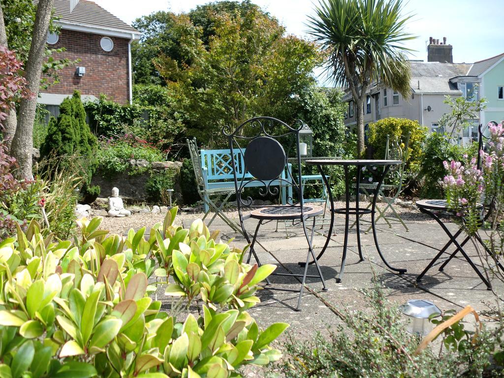 Guest house Avron House