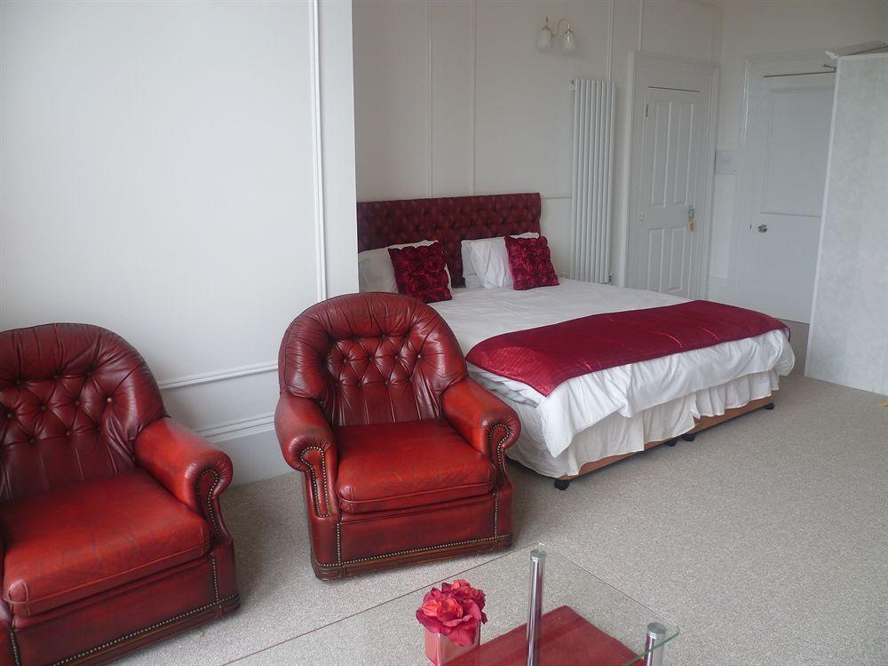 Guest house Ansteys Lea 2*