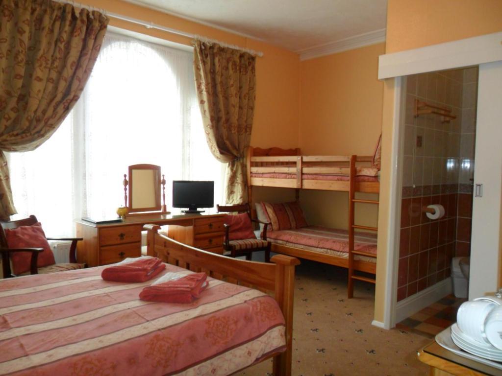 Exton House Guest house