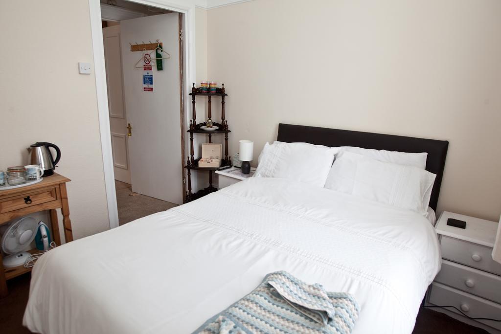 Guest house Clifton Grove