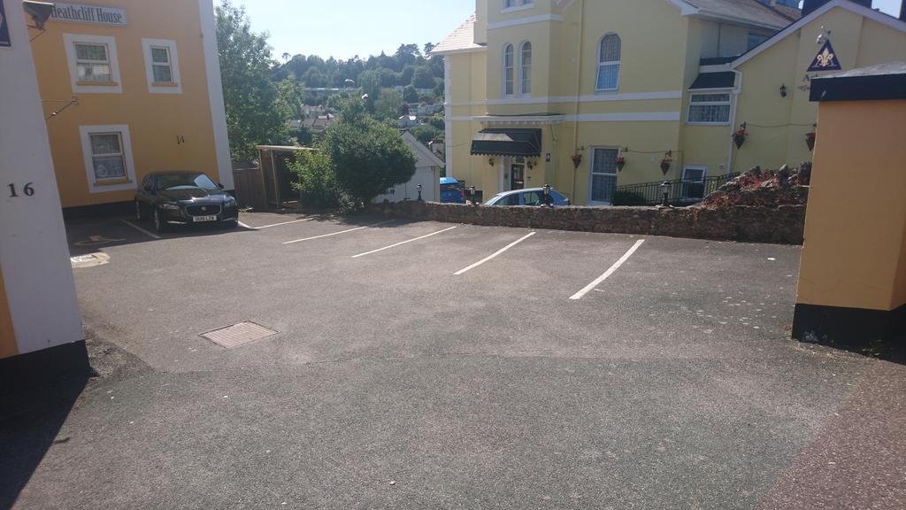 Guest house Heathcliff House Exclusively For Adults Free Large Carpark Torquay