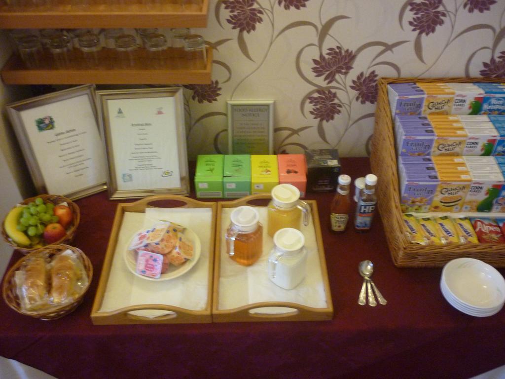 Bed & Breakfast Ashwood Grange 4*