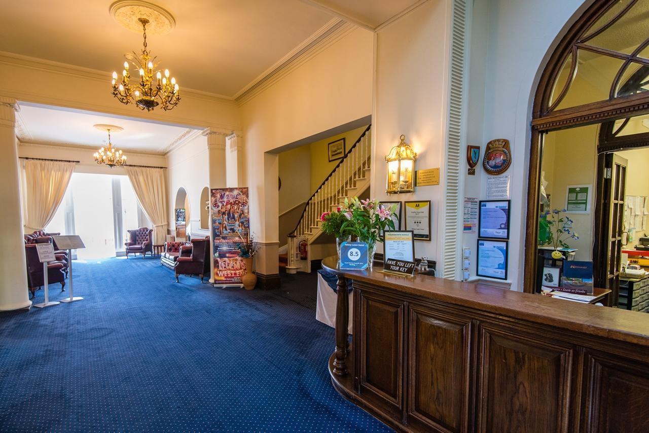 Hotel Abbey Lawn