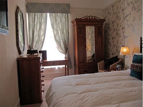 Bed & Breakfast The Shirley