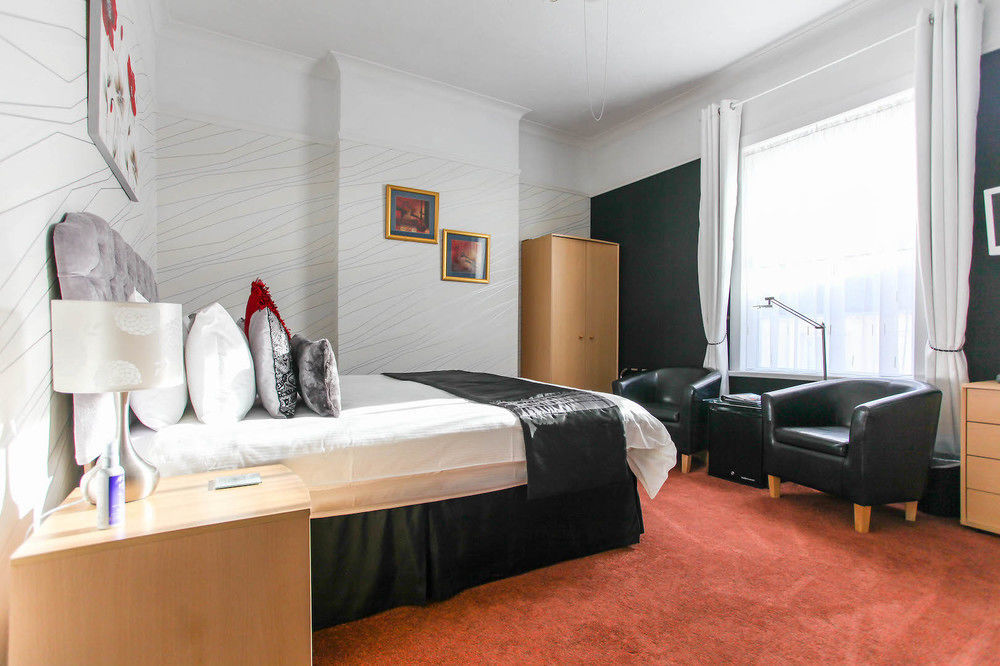 Harmony 4* Torquay
