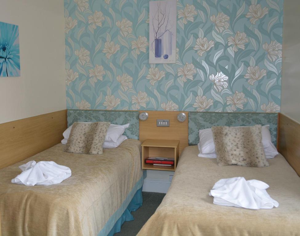 Hotel Red House 2*