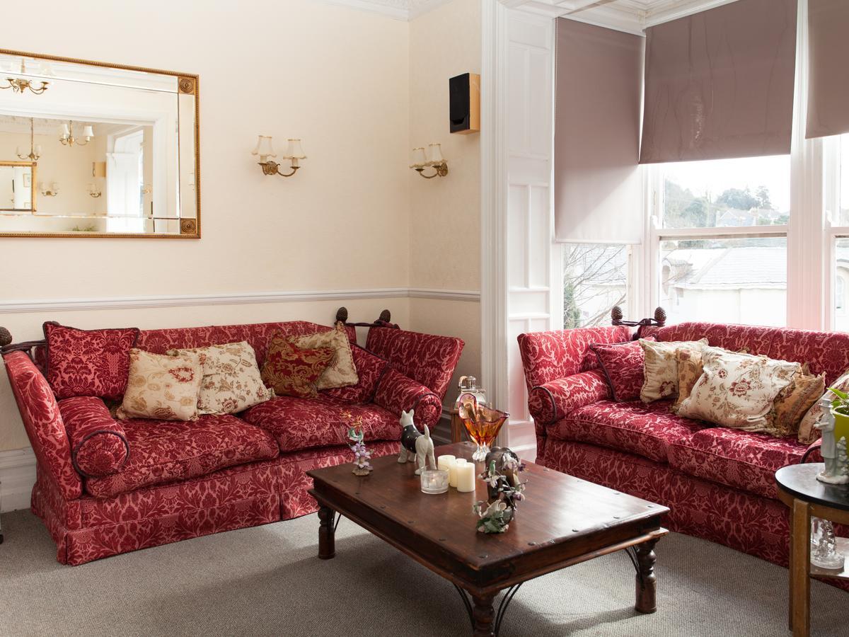 Guest house Braddon Hall