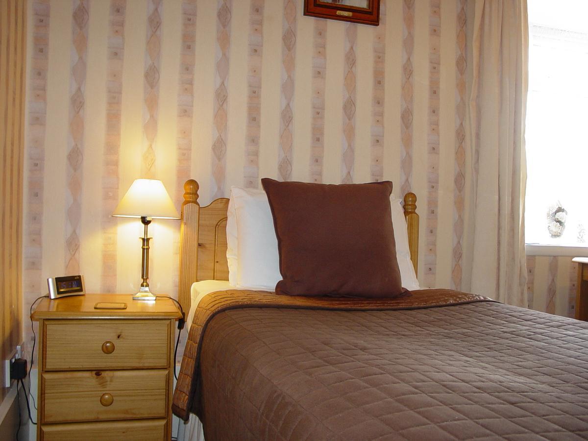 Guest house Avron House