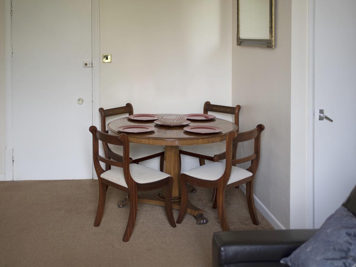 Aparthotel Delamere Court