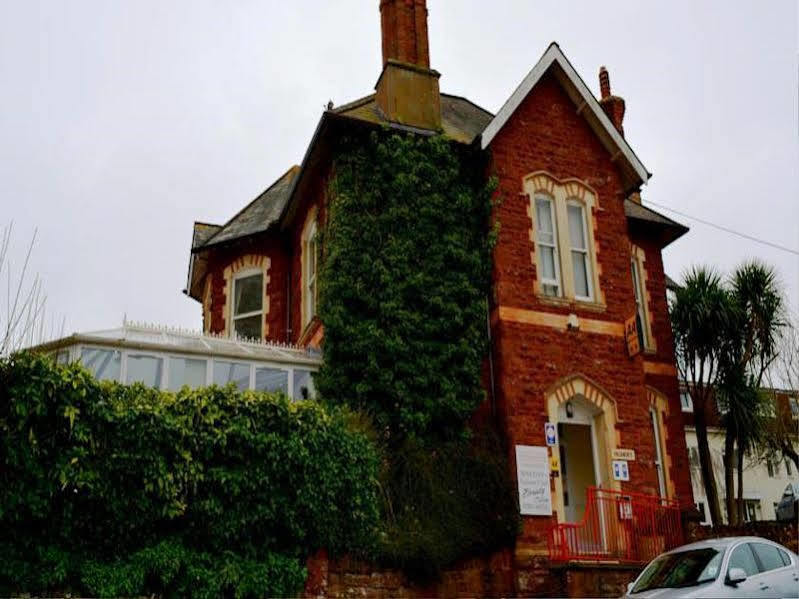 Red House 2*