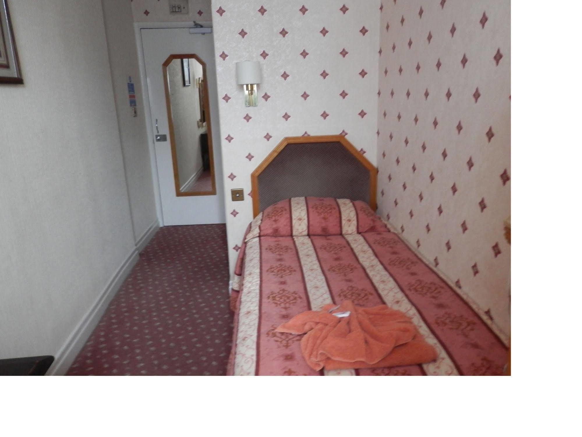 Hotel Riviera 3*