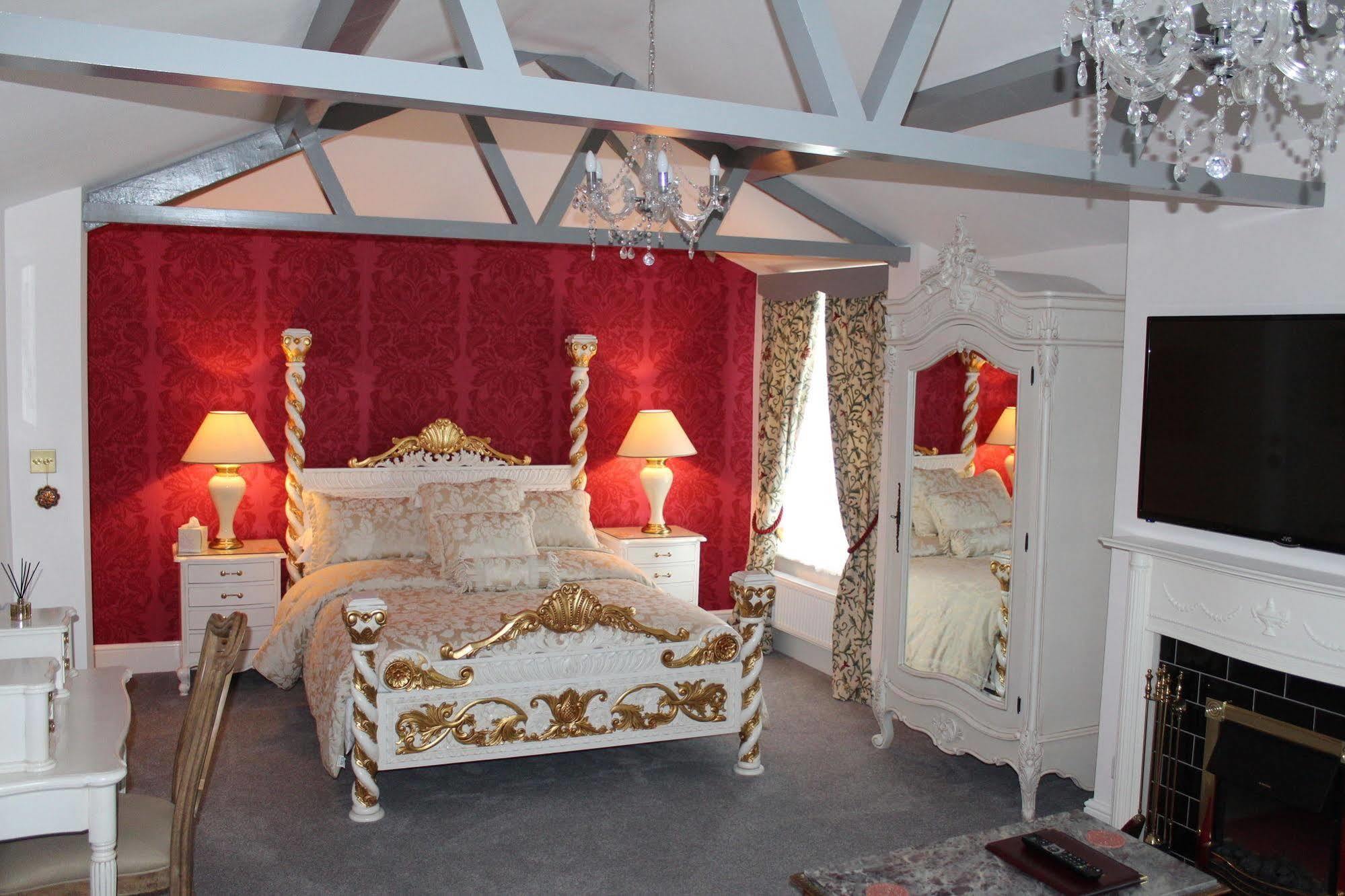 The Albaston 5*