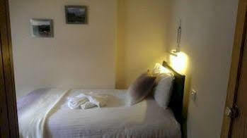 Tusker (adults Only) Guest house Torquay