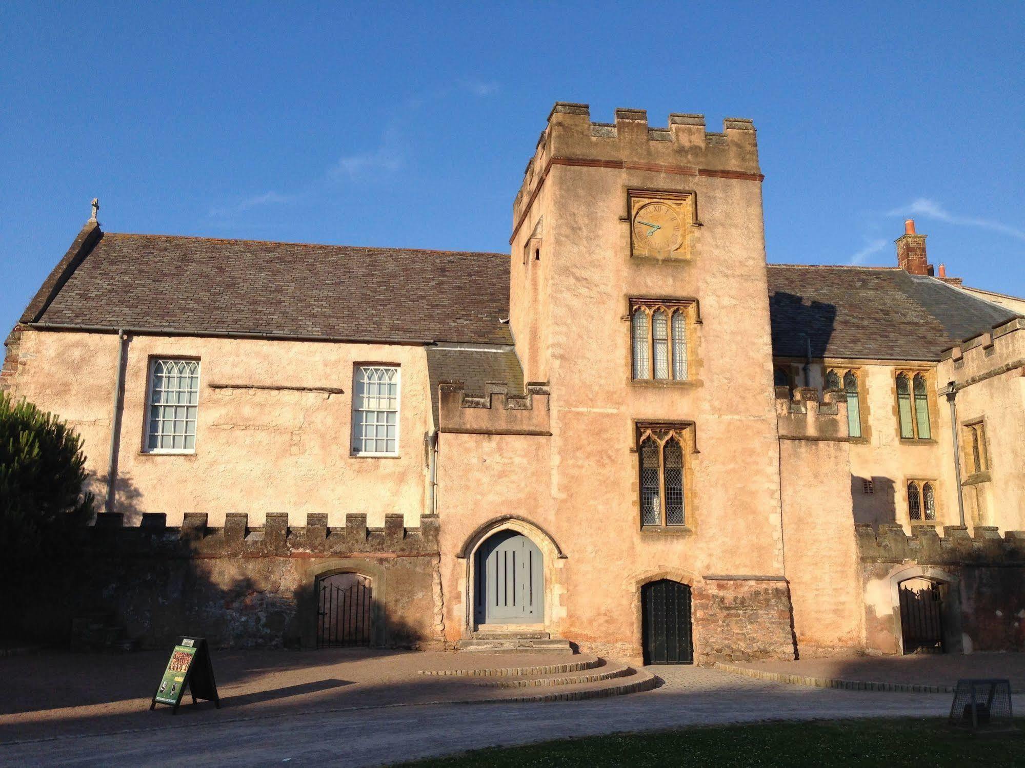 The 25 Boutique B&B - Adults Only Torquay