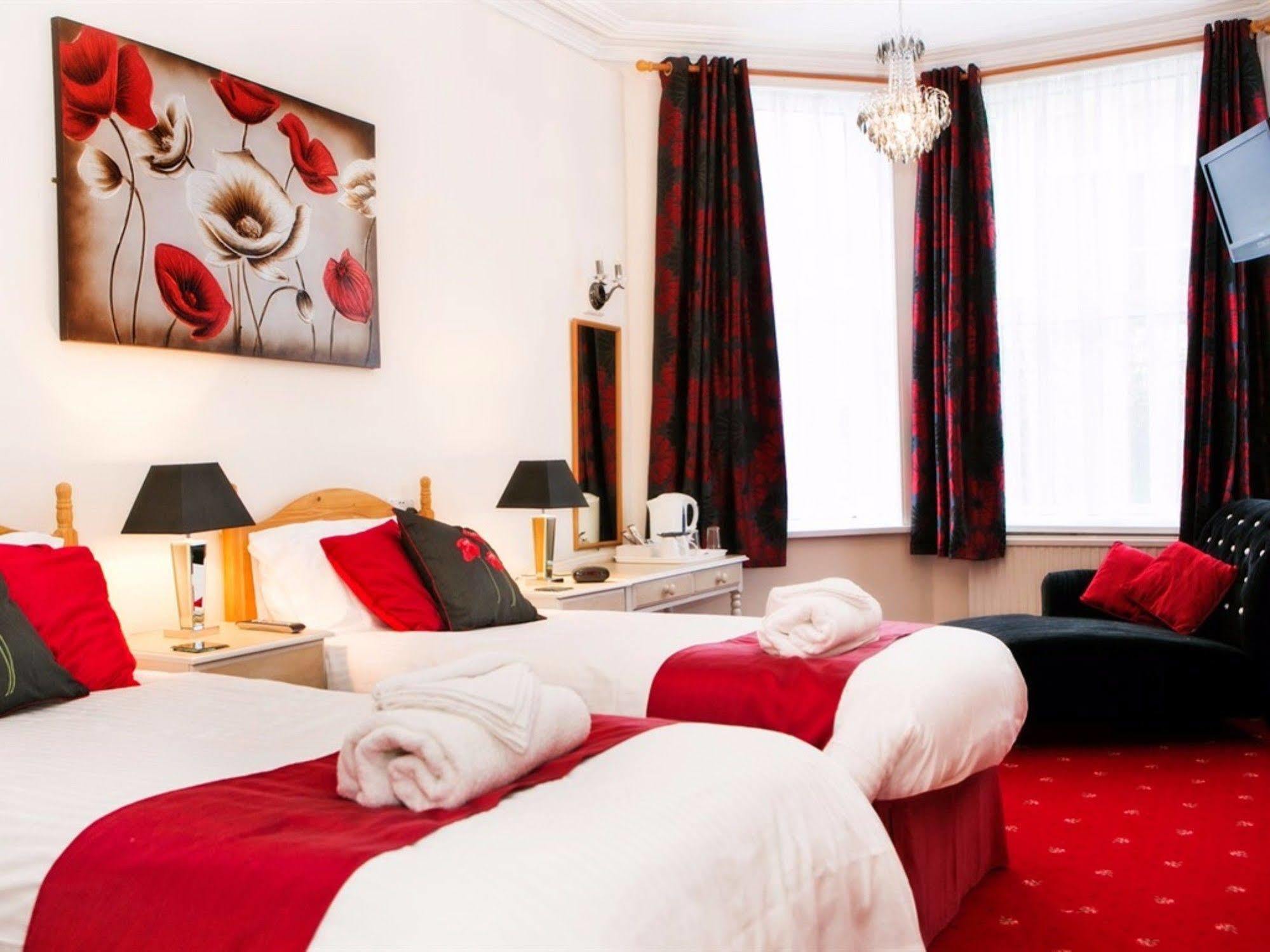 Glendower Bed & Breakfast 4*