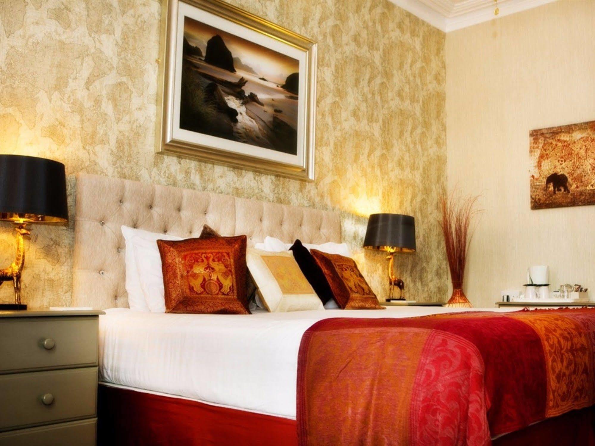 Glendower Bed & Breakfast 4*