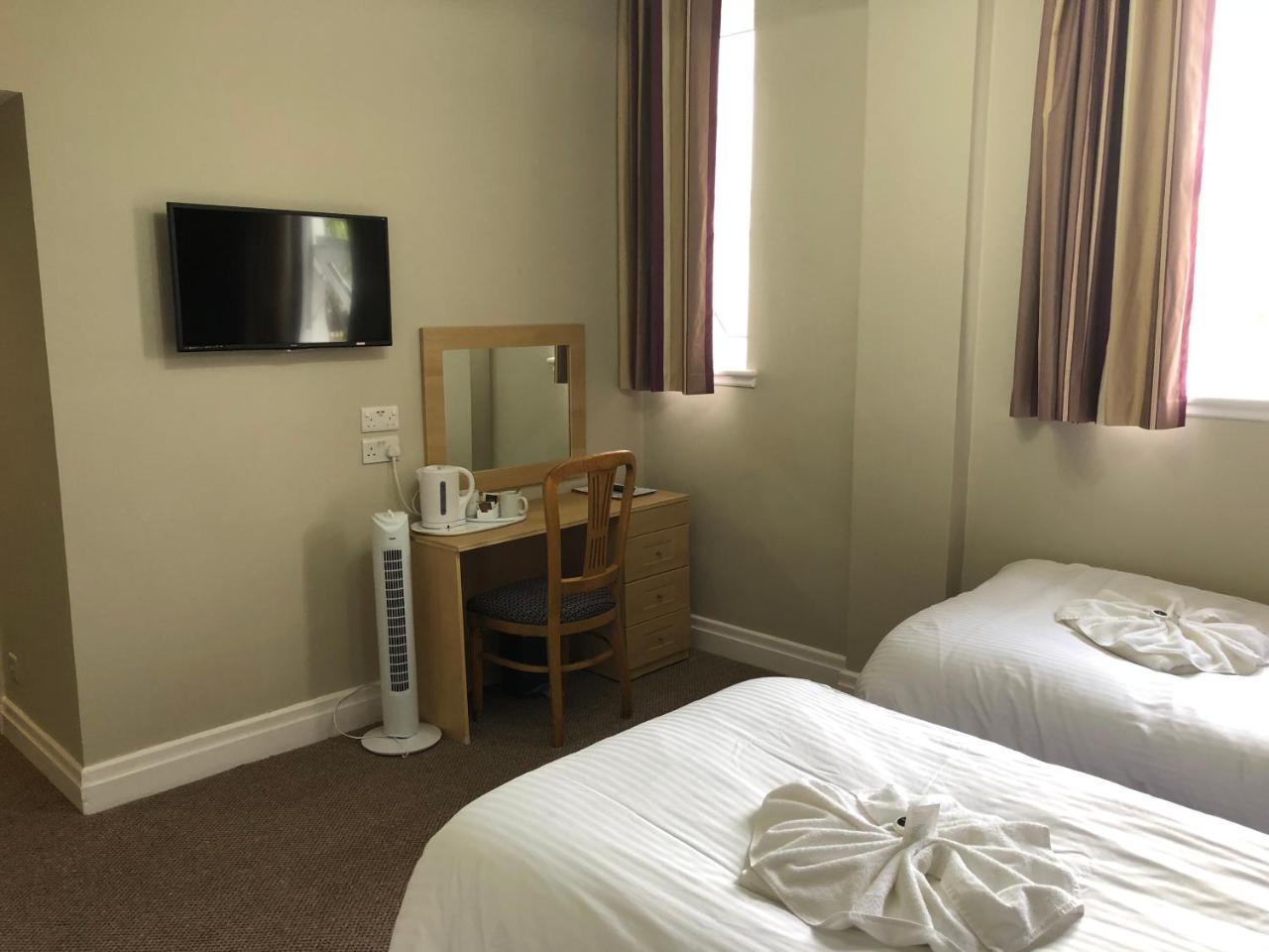 Riviera Hotel 3*