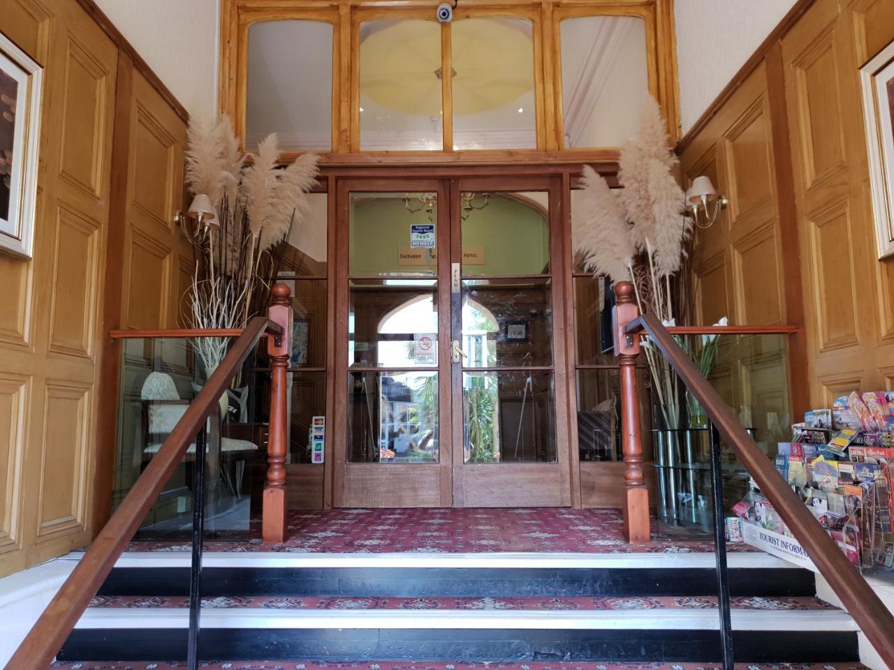 Hotel Sherwood Palm 2*