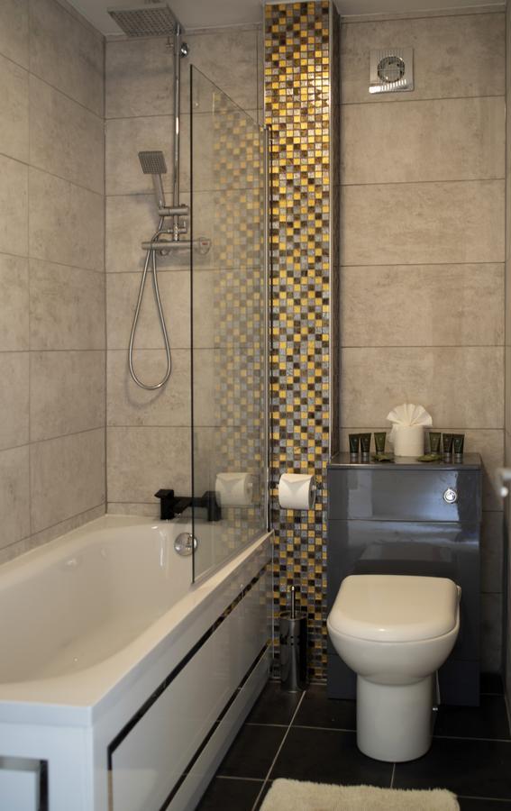 Delamere Court Aparthotel 4*