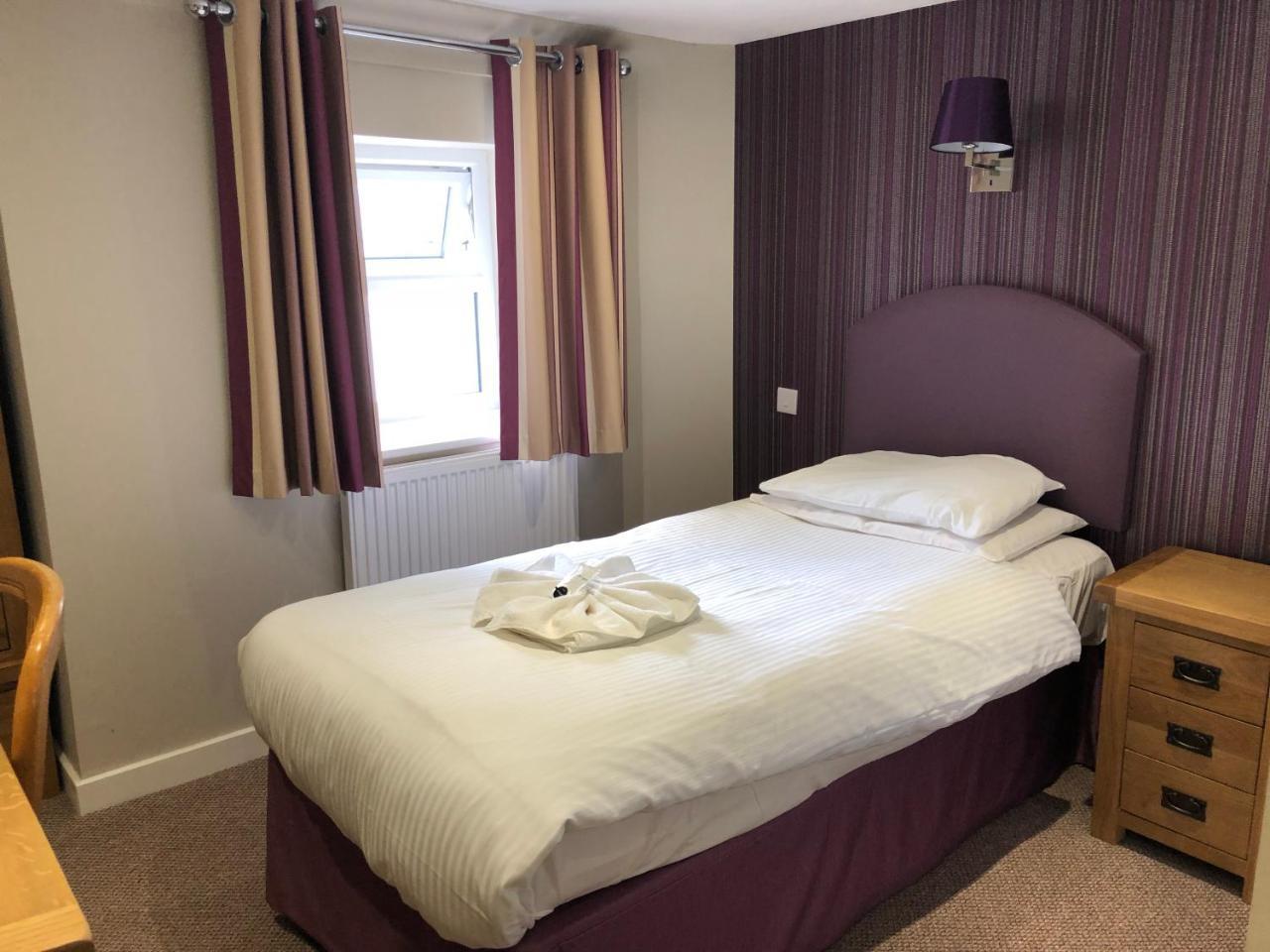 Riviera 3*