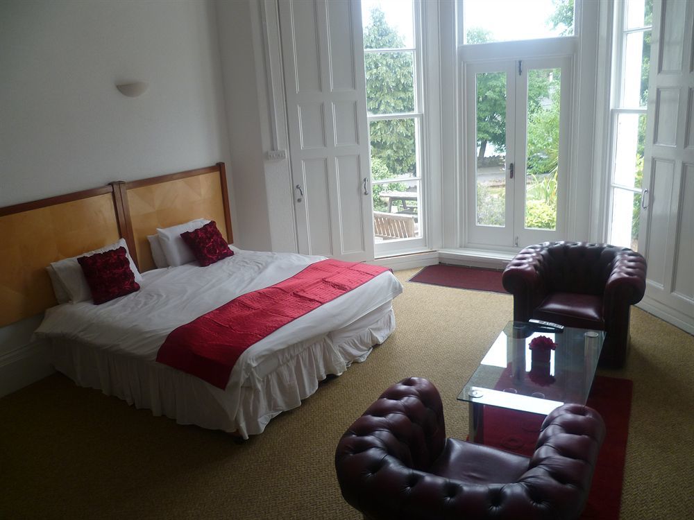Guest house Ansteys Lea 2*