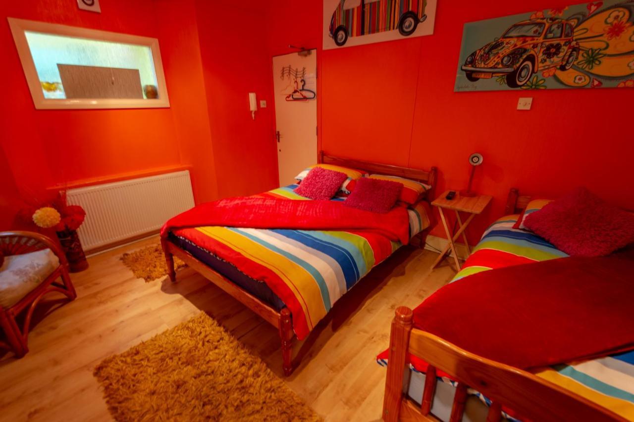 Le Papillon Guest house Torquay
