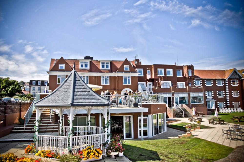 Livermead Cliff 3*