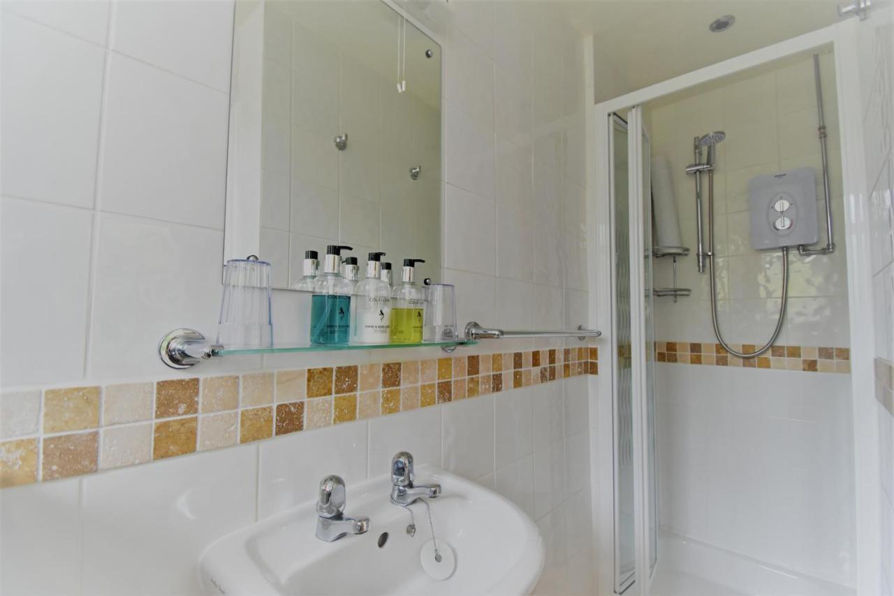 Guest house Avron House 4*