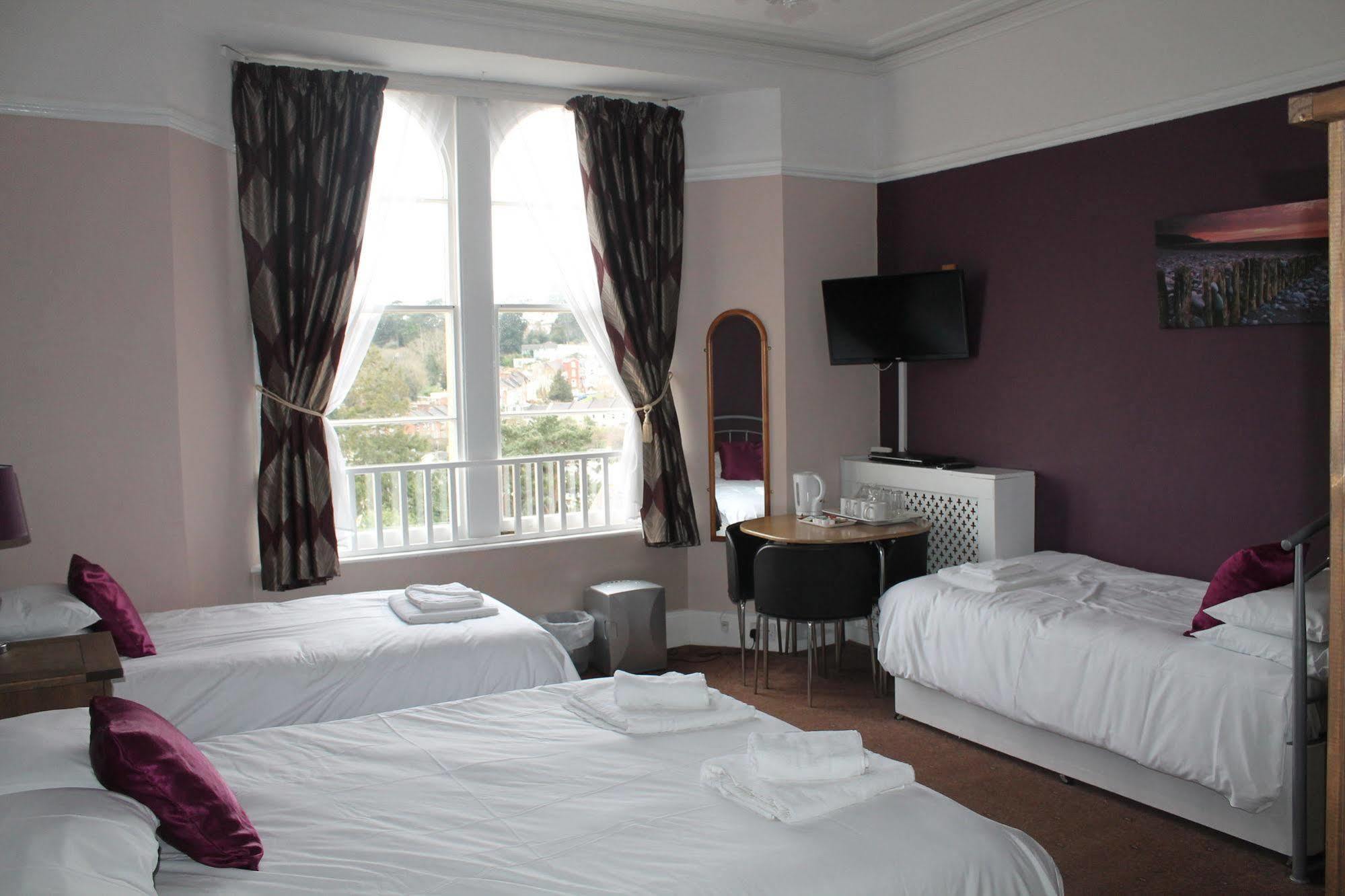 Heathcliff House Exclusively For Adults Free Large Carpark Guest house