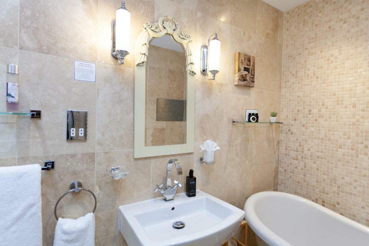 Bed & Breakfast The Somerville 5*
