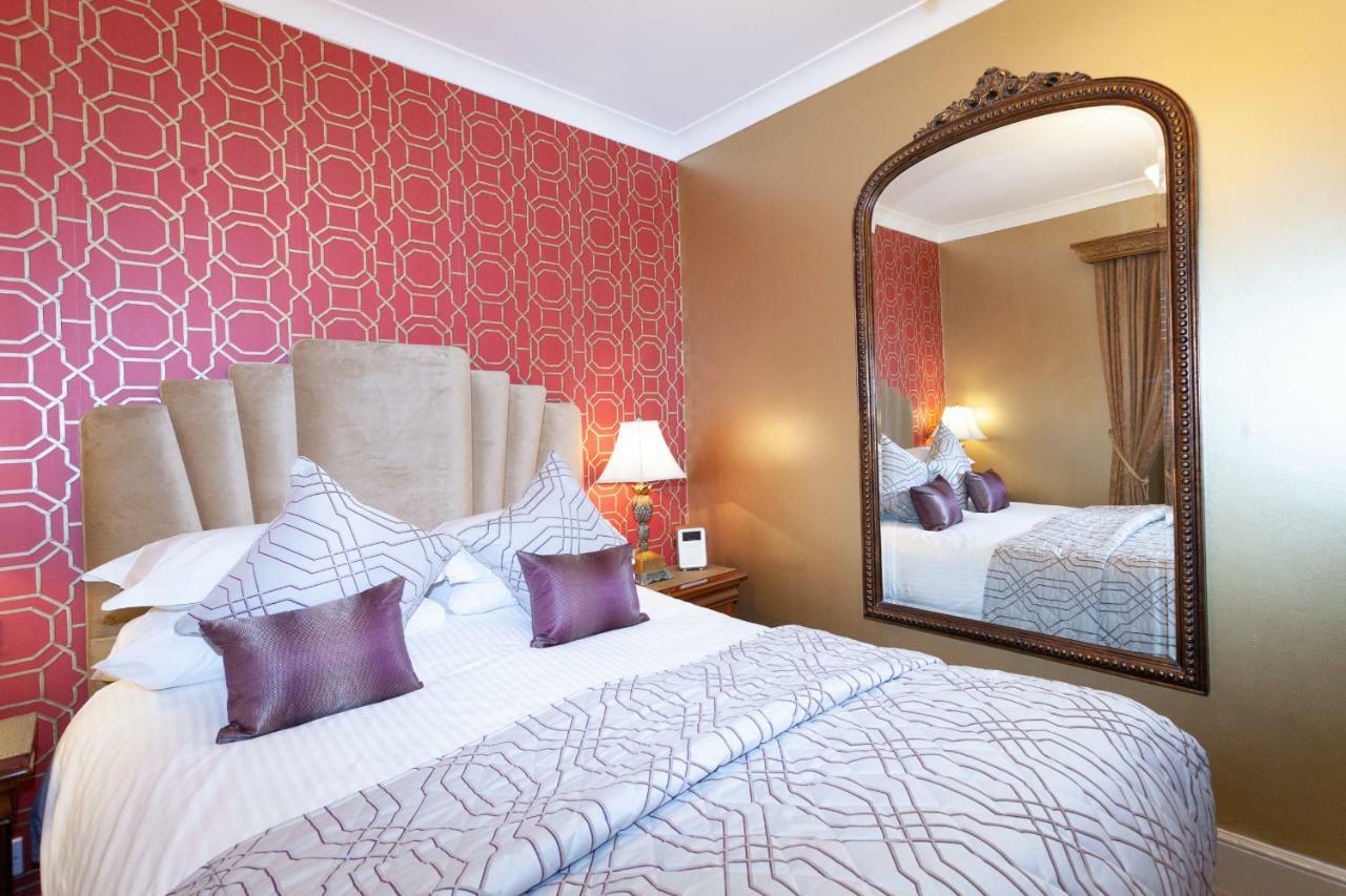 The Somerville 5*
