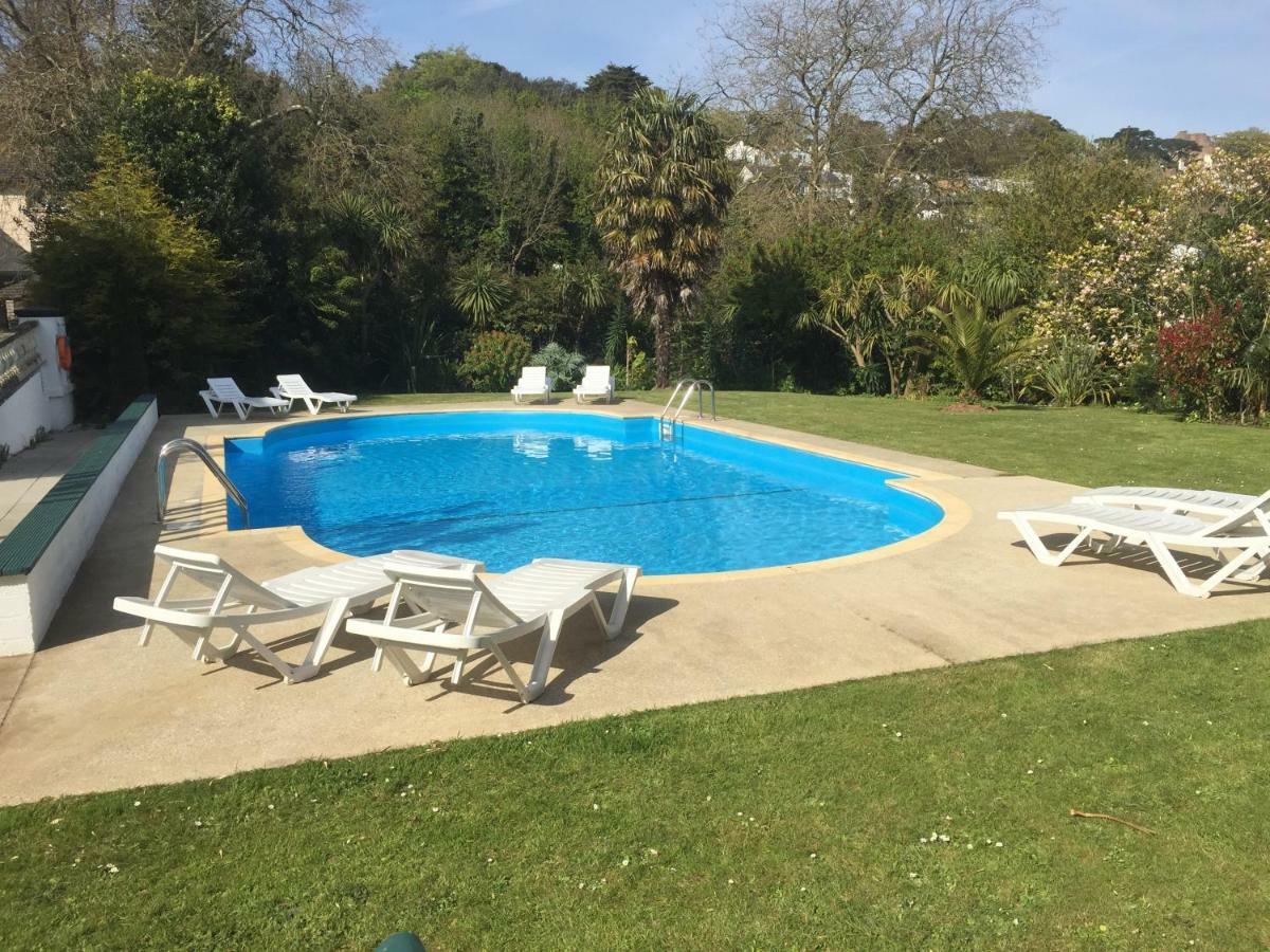 Palm Grove Bed & Breakfast 3*
