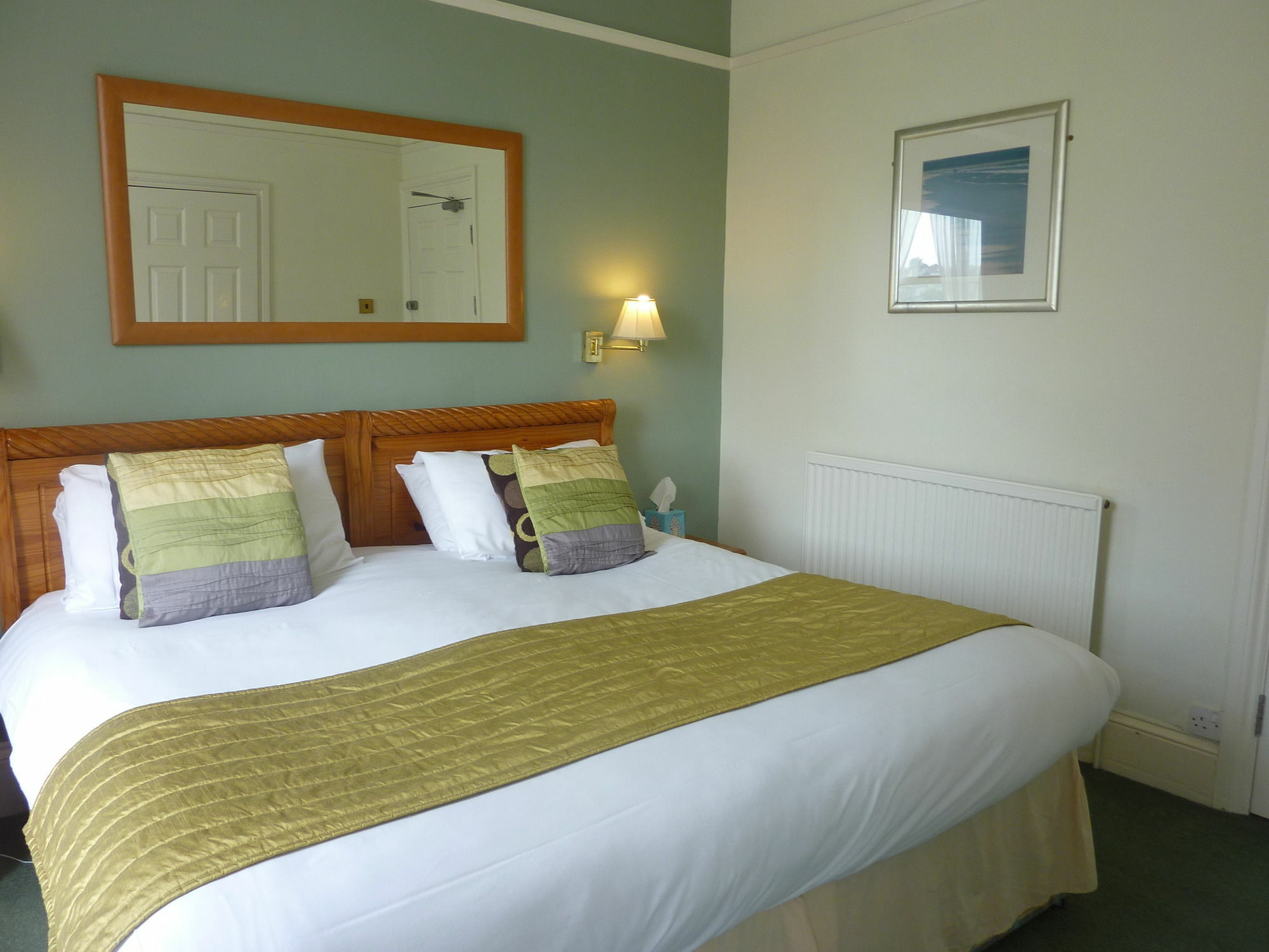 The Iona 4* Torquay