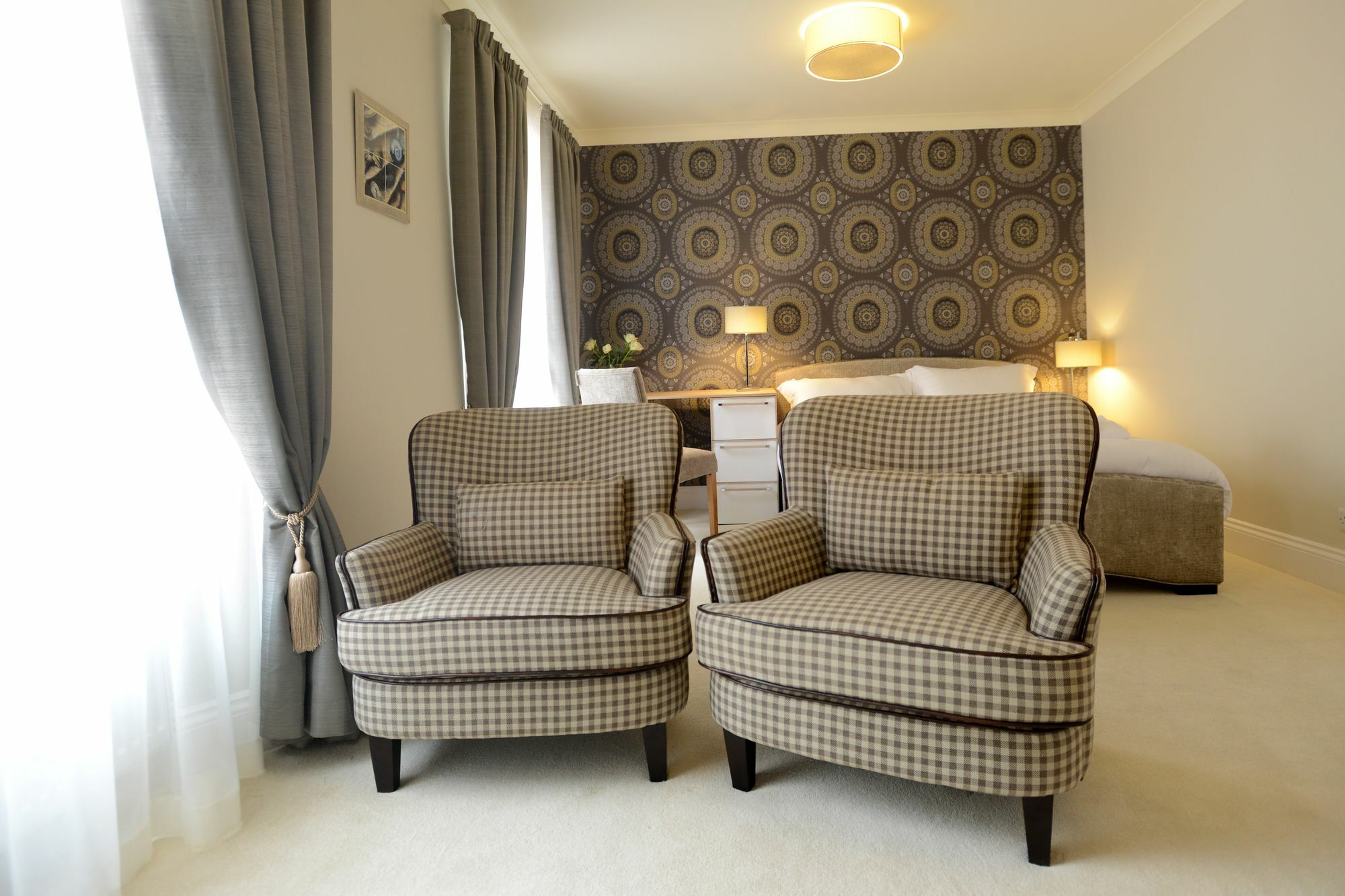 The Devon Court 3*