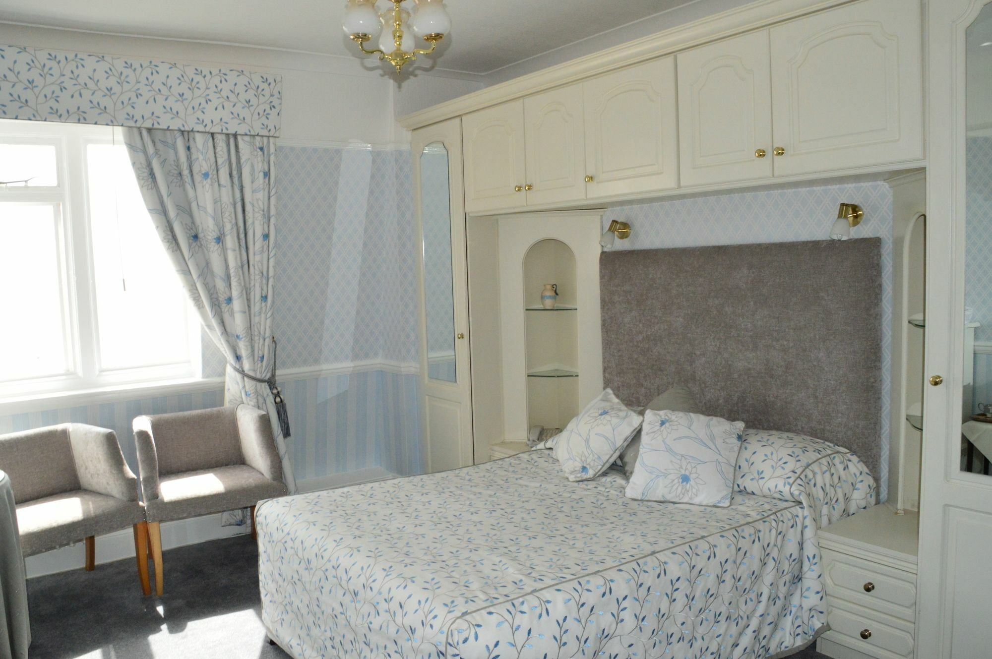 Livermead House Hotel 3*