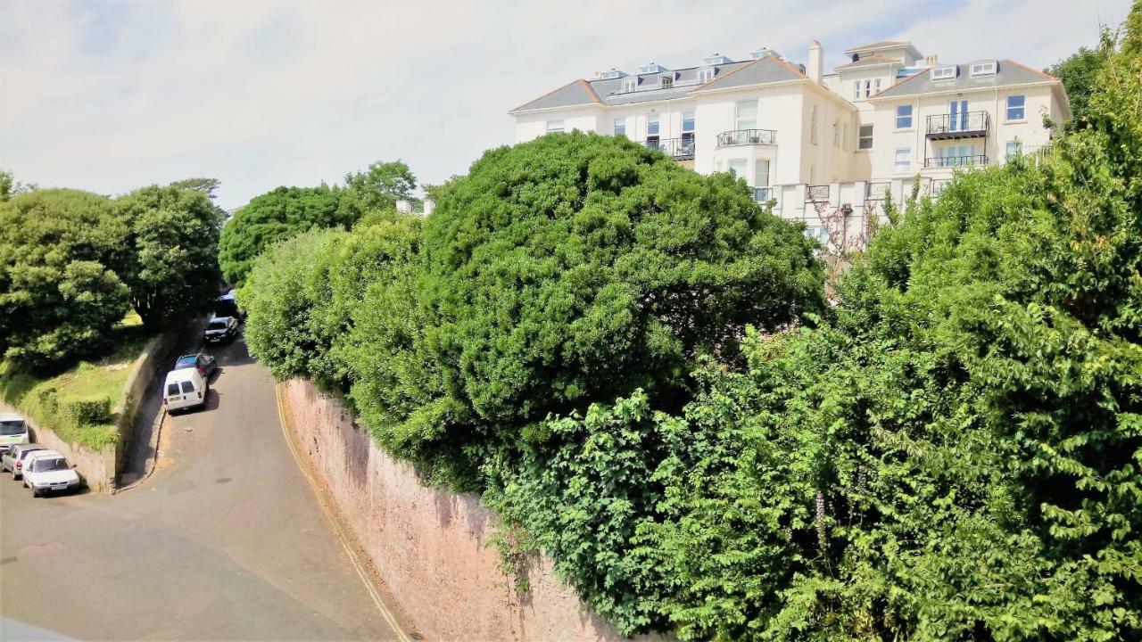 Bay Fort Mansions Apartment *