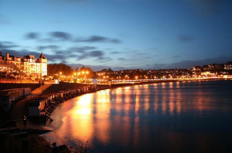 Beaches - South Sands House Holiday home Torquay