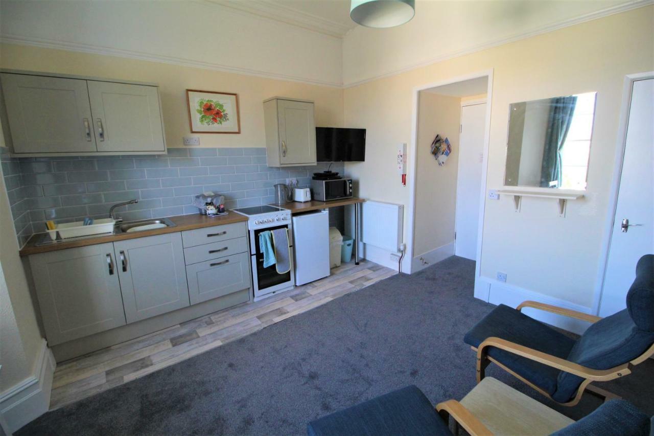 Apartment Chelston Dene *