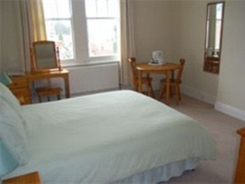 Yardley Manor Hotel 4*