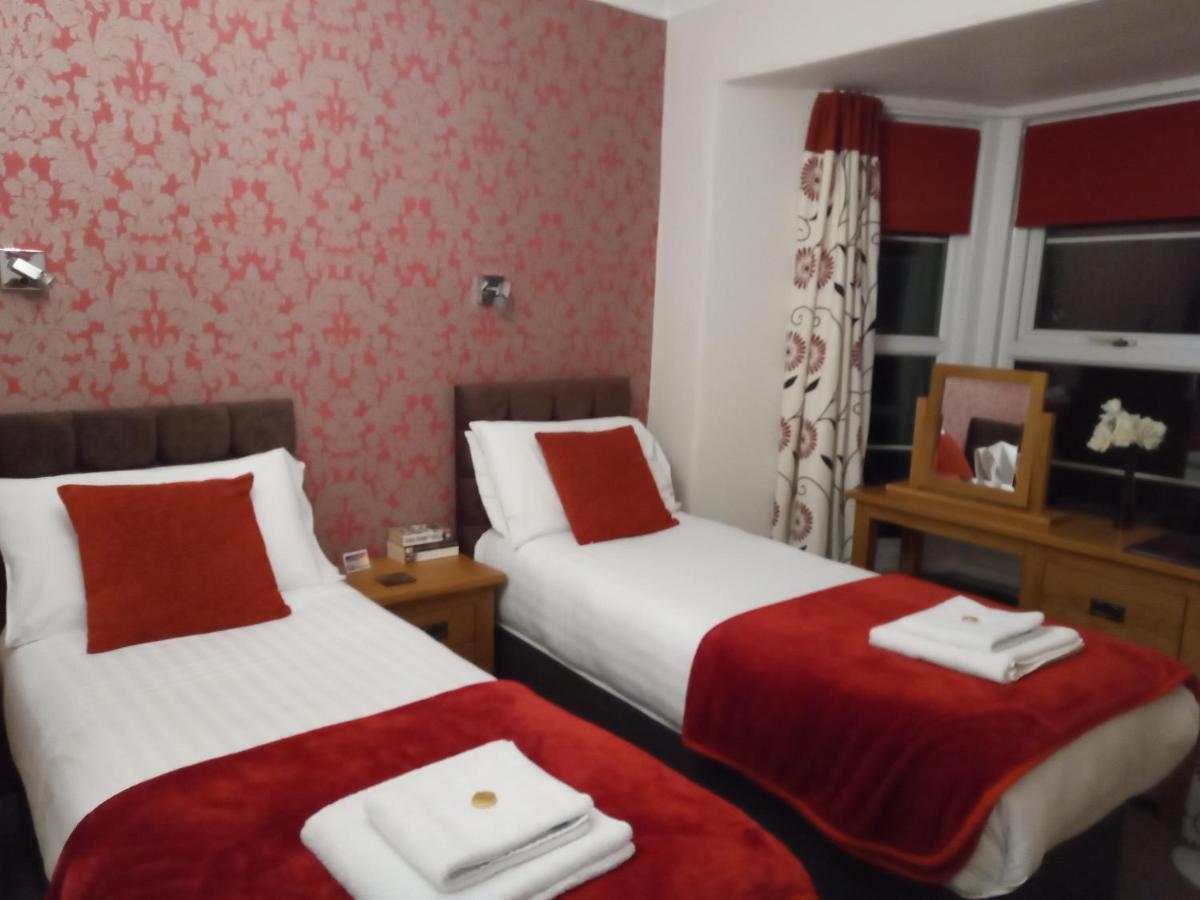 Lawnswood Guest house