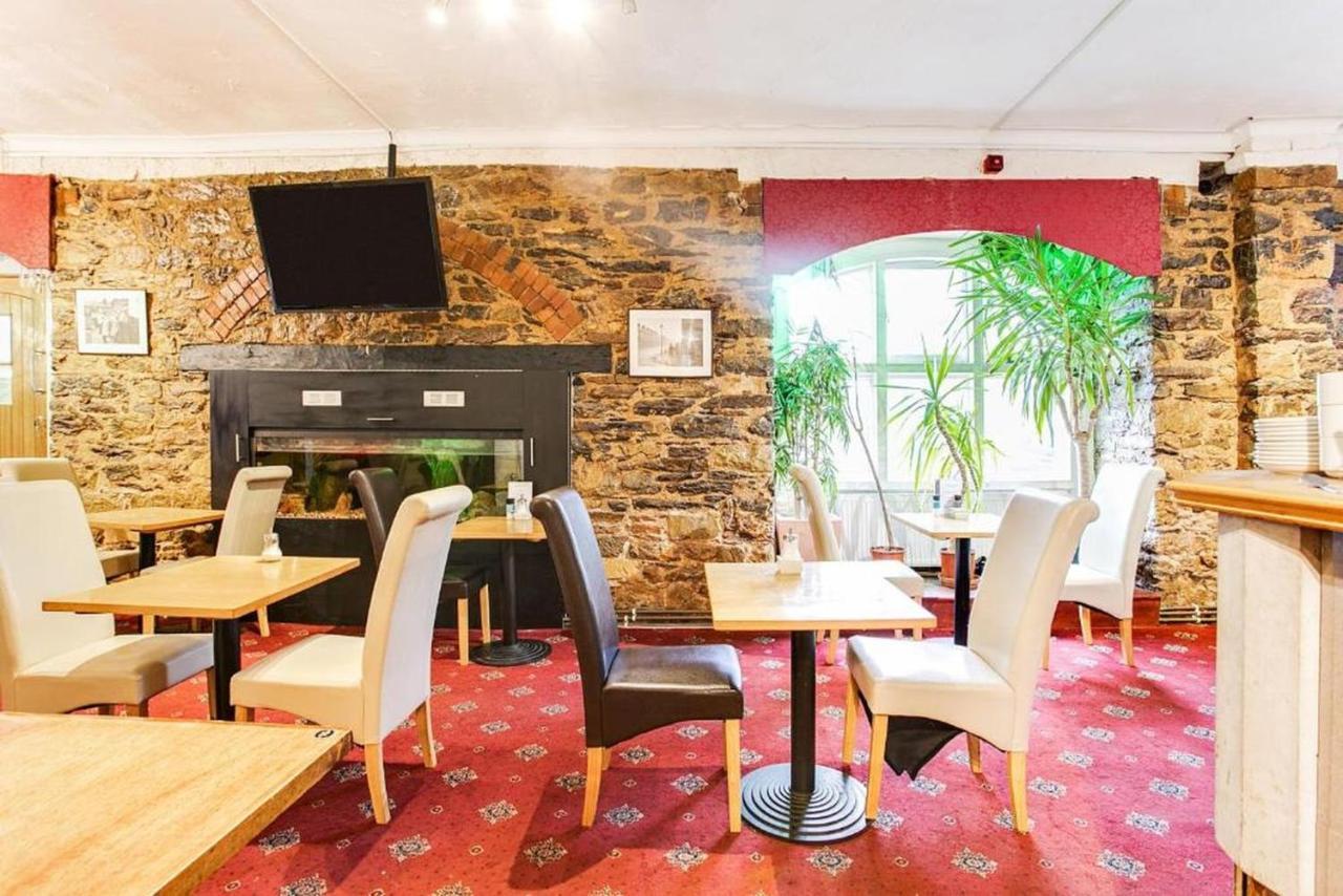 Yardley Manor 4*